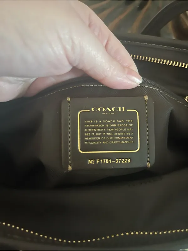 Coach Khaki Signature Canvas Tote with Chocolate Trim - Image 4