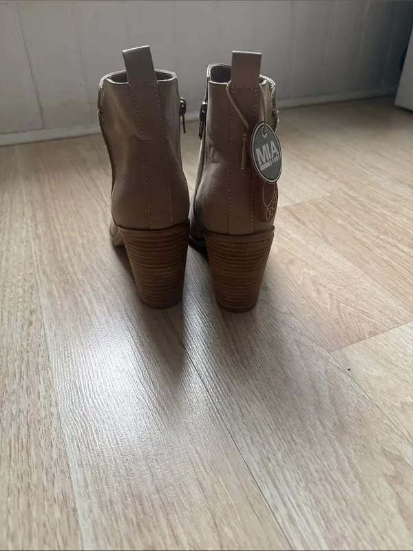 MIA Patton Women’s Tan Ankle Shirt Boots Size 6.5 - Image 8