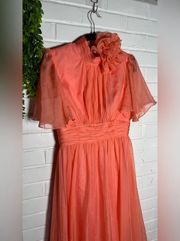 Mac Duggal Coral Chiffon Dress With Floral Accent at Neck - Image 3