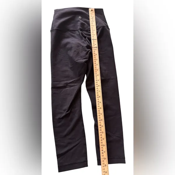 Lululemon leggings black size 2 - Image 3