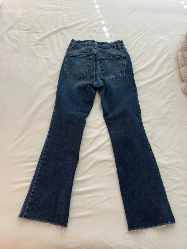 Express Cropped Flare Jeans - Image 3