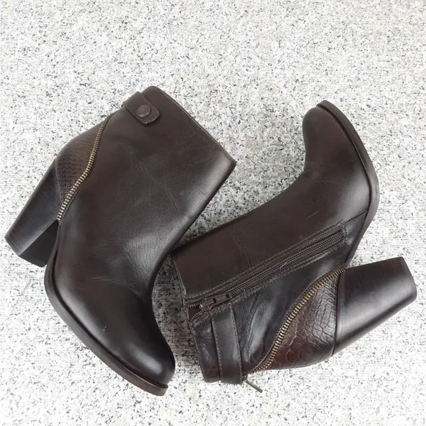Arturo Chiang Brown Hayden Booties Size 6.5 B56‎ - Image 4