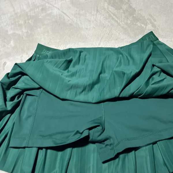 Prince Pickleball Pleated Skirt Women's Green Athletic Tennis Skort Size Medium - Image 5