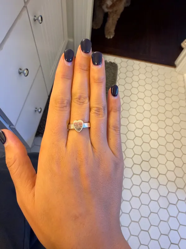 Gucci Trademark Heart Ring  - Image 8