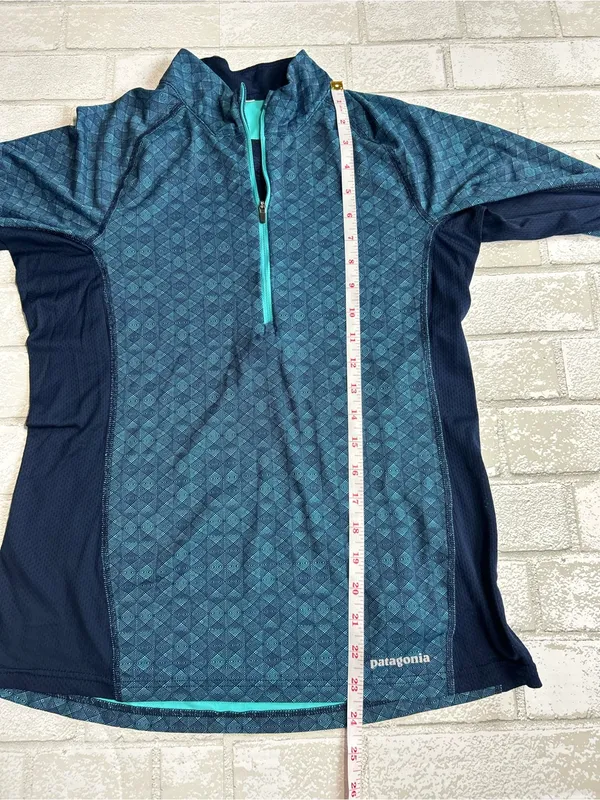 Patagonia Worn Wear All Weather Woman’s Blue Geo-Print Quarter-Zip Pullover - Image 5