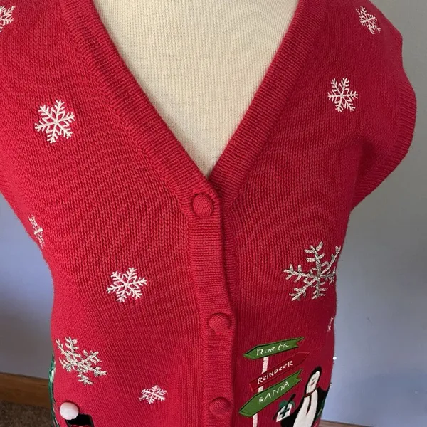 VTG Christmas Sweater Vest Bechamel Sz Small Red Penguins Snowflakes Embroidered - Image 8