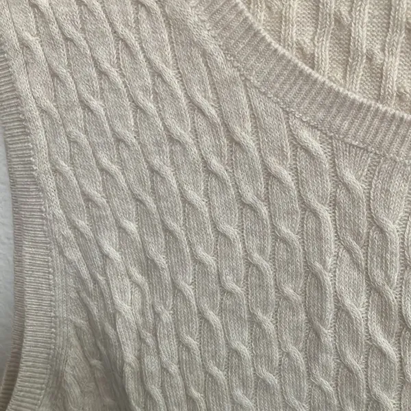 FINAL MARKDOWN Banana Republic Cable knit top large - Image 3