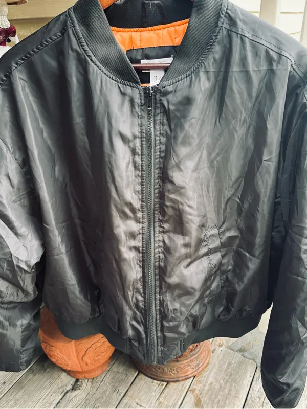 Birch and stone Women’s bomber jacket Black Size L - Image 6