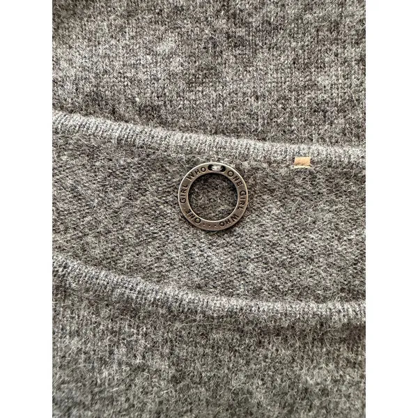 One Girl Who… 100% Cashmere Gray Sweater | Soft Knit Balloon Sleeve Top - Image 3