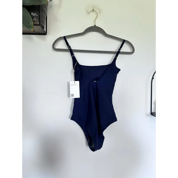 NWT Quince Navy Blue Italian Cut Out One-Piece Swimsuit XS - Image 4