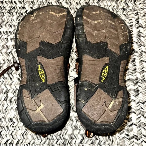 Keen Sandals Womens 9 Brown Strap Trail Water Slip Resistant Bungee Tie - Image 5