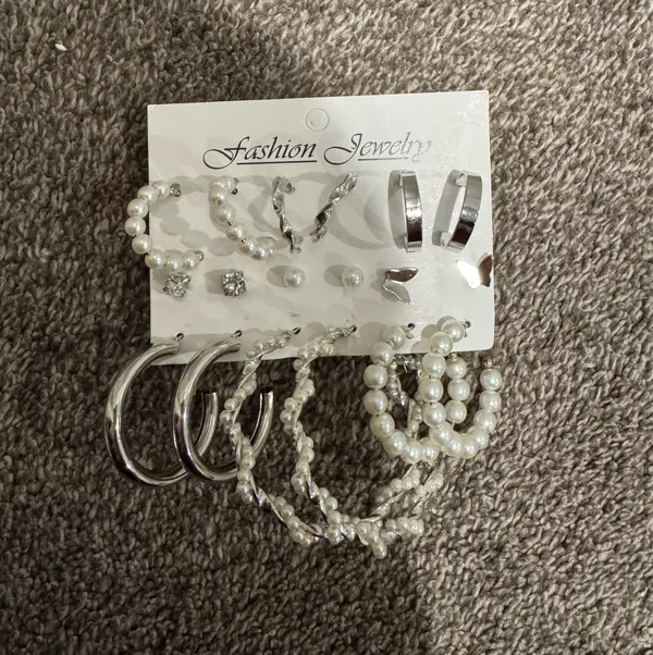 Fashion Jewelry Boutique - Image 2