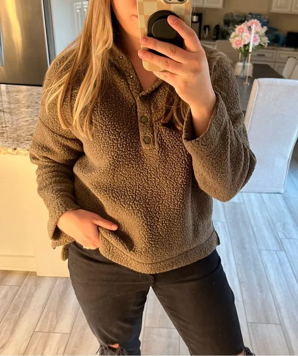 Aerie green Sherpa button snap pullover - Image 3