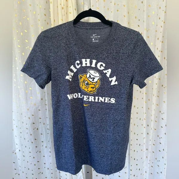 Nike NWOT University Michigan Wolverines marled Throwback Crew Neck Tshirt S - Image 3