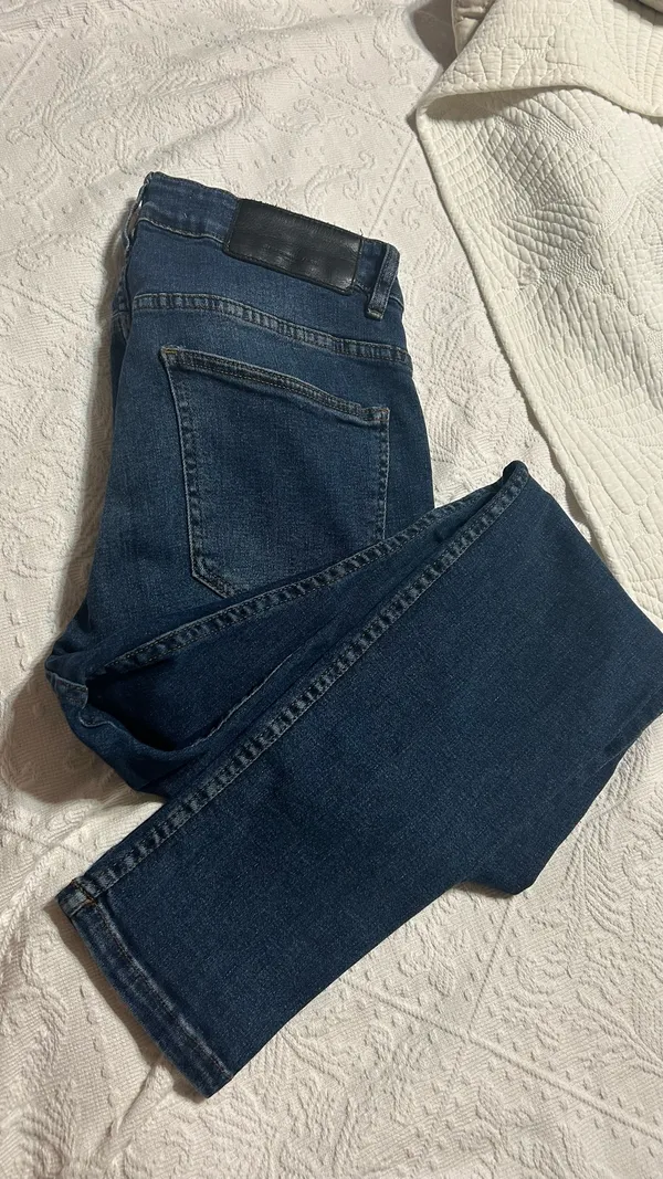 Women’s ZARA Jeans - Image 3