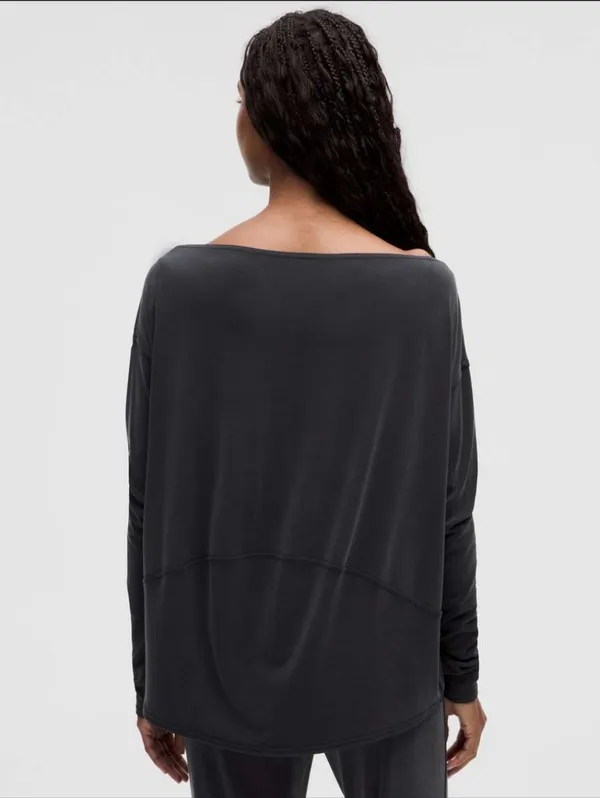 Lululemon Drapey Softstreme Off-The-Shoulder Long-Sleeve Shirt Black Size M - Image 2