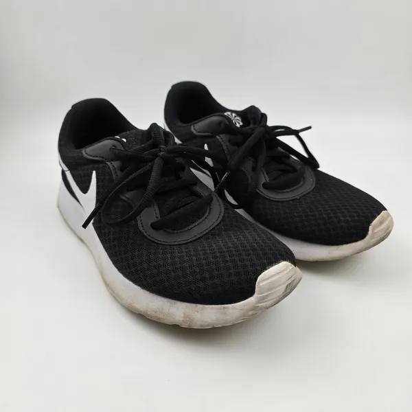 Nike Womens Tanjun DJ6257-004 Black Running‎ Shoes Sneakers Size 7 - Image 2