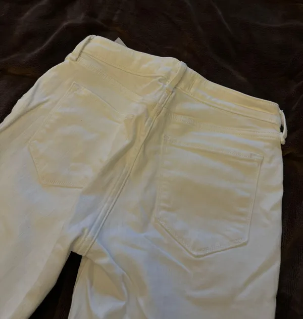 Abercrombie Jeans - Image 3