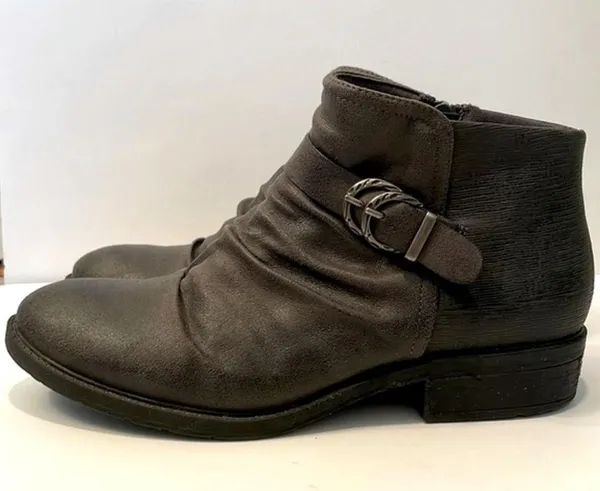 Baretraps- Black Ankle Bootie Style Yulia with Silver Buckle Detail- Size 8.5 - Image 4