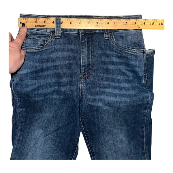 Kut from the Kloth Nicole Medium Wash Bootcut Jeans,‎ Size 4 - Image 8