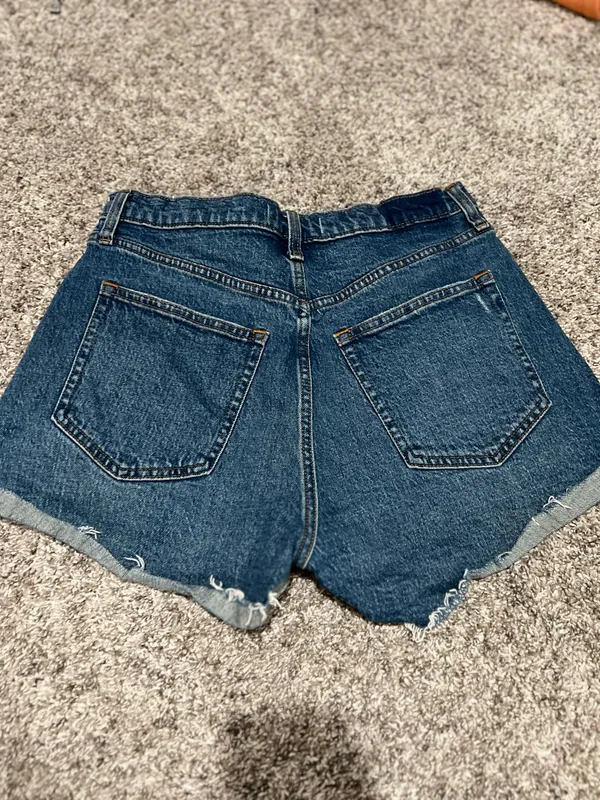 Abercrombie and Fitch Curve Love High Rise Mom Short - Image 2