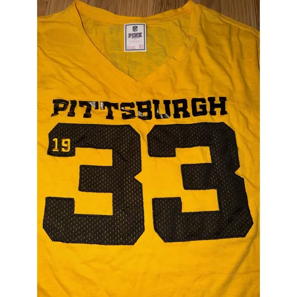 Victoria's Secret PINK Yellow Pittsburgh Steelers V-Neck T-Shirt XS - Image 2