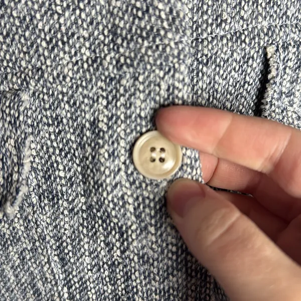 Bohme Polgram by Wellmade Inc.Gray Woven Schacket frayed hems Button down Size M - Image 6