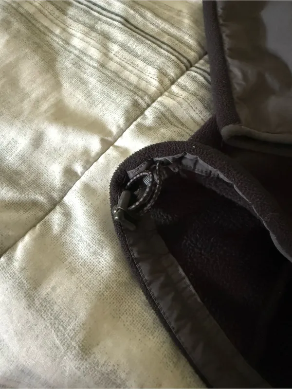 L.L. Bean Black Fleece Jacket with Gray Shoulder and Sleeve Panels - Image 4