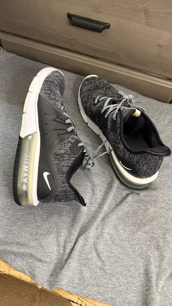 Nike Air Max Sequent Womens Shoes Sneakers Size 11 Black Gray Running - Image 5