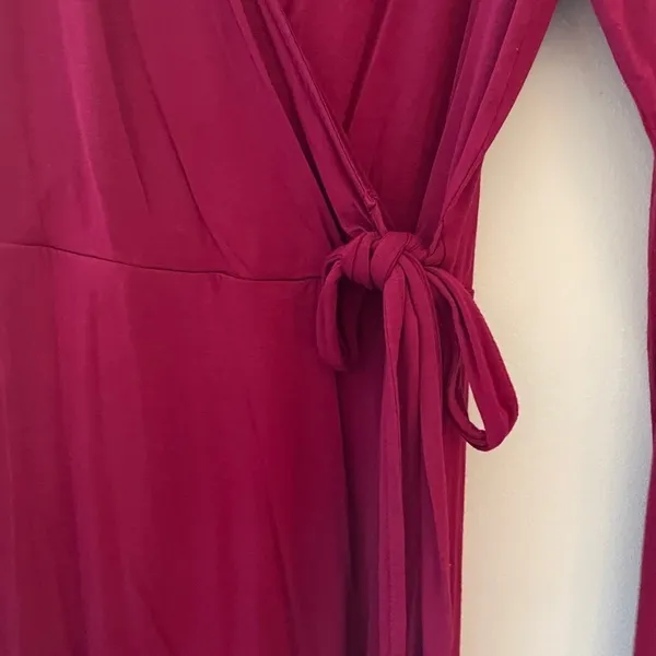 S- Ruby Red Express Wraparound Midi Semi-Formal V-Neck Dress‎ - Image 5