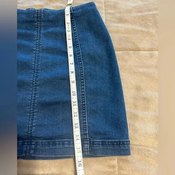 Free People Jean Skirt Size 6 Blue Denim - Image 2