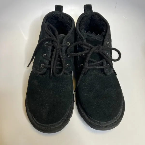 UGG Neumel‎ chukka boots in black suede leather shearling lined women's size 8 - Image 5