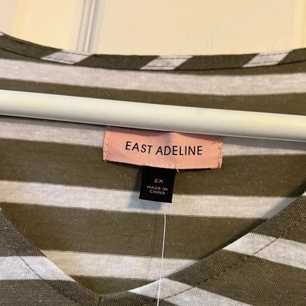 East Adeline Striped V-neck Tunic Top T-shirt Tee 2X Dia & Co Plus Size NWT New - Image 6
