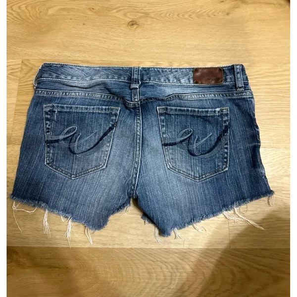 Express low rise vintage y2k Jean shorts - Image 4