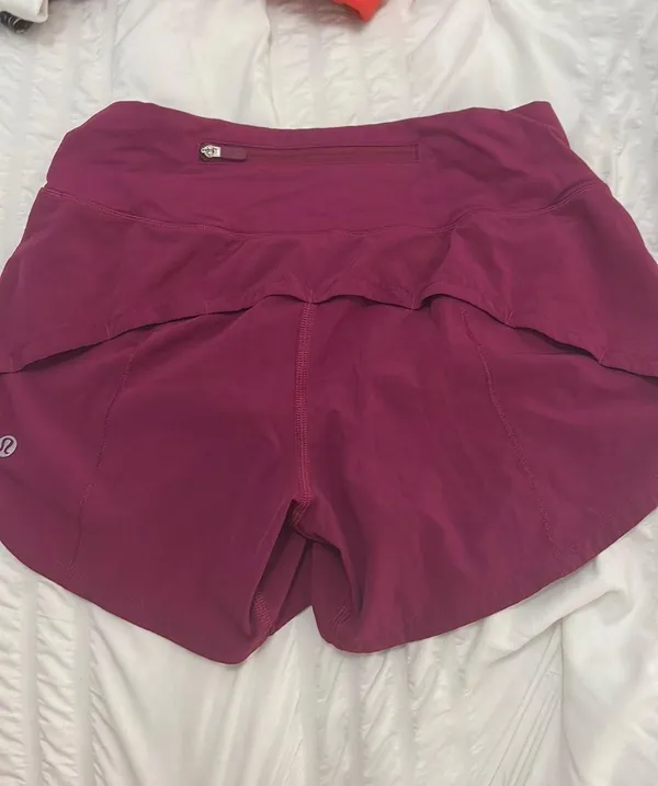 Speed Up Lululemon Shorts 4" 4 Mid-Rise - Image 2