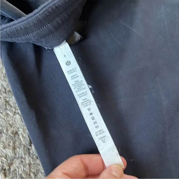 Lululemon Softstreme High-Rise Straight Leg Crop - Image 9