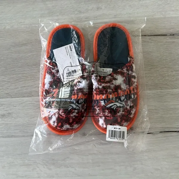 NFL FOCO Denver Broncos Team Scuff Slide Slippers Orange/Blue M (7-8) NWT IN PKG - Image 3