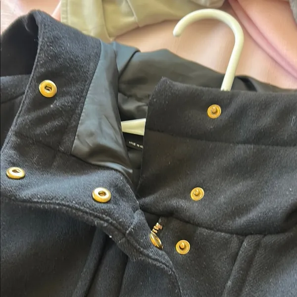 Zara Women's Black Utility Jacket with Gold Accents - Image 8