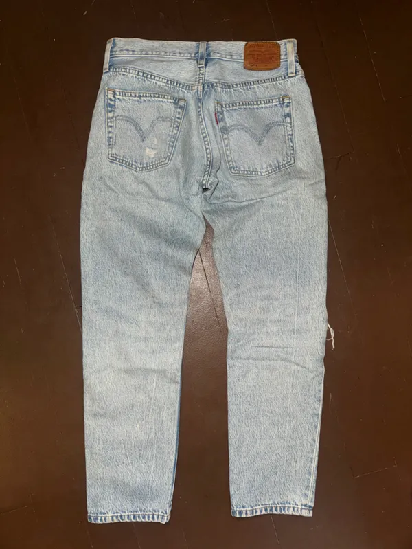 Levi’s 501 Tapered Jeans - Image 4