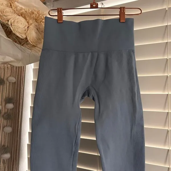 SET Active pastel baby blue ribbed seamless leggings size small - Image 3
