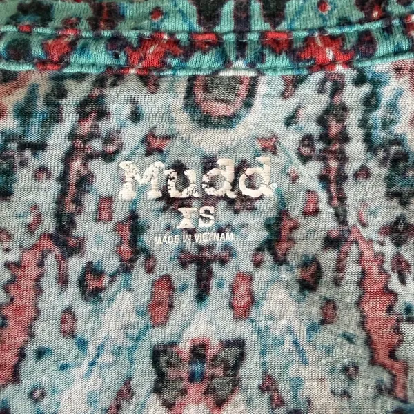 Mudd T-Shirt XS Teal Red Geometric Medallion Scoop Neck Short Sleeve Slim Fit - Image 6
