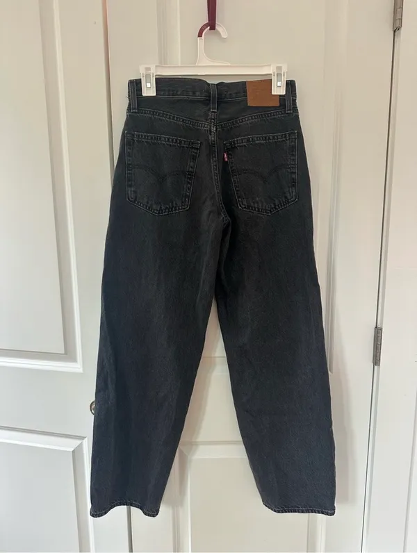 Levi’s Women’s Black Jeans  - Image 4