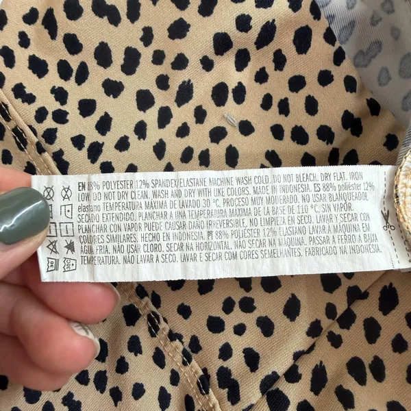 Forever 21 tan tummy control high waisted cheetah‎ biker yoga athletic shorts L - Image 7