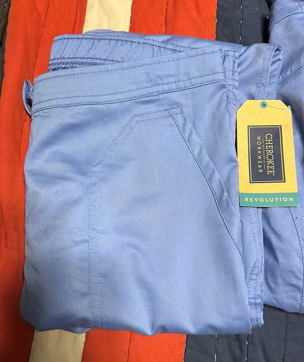 Authentic Cherokee Workwear BNWT Scrub Set - Image 3