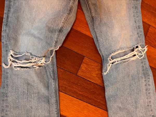 American Eagle 90s Bootcut Jeans - Image 2