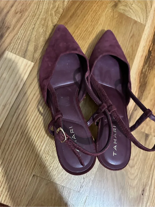 Tahari Burgundy Suede Pointed Toe Slingbacks - Image 4