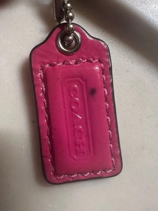 Coach Patent Leather Wristlet in Vibrant Magenta - Image 5