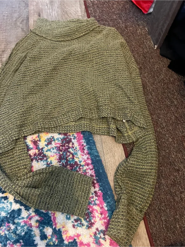 Free people Olive Green Women's Sweater - Lightweight Knit - Image 2