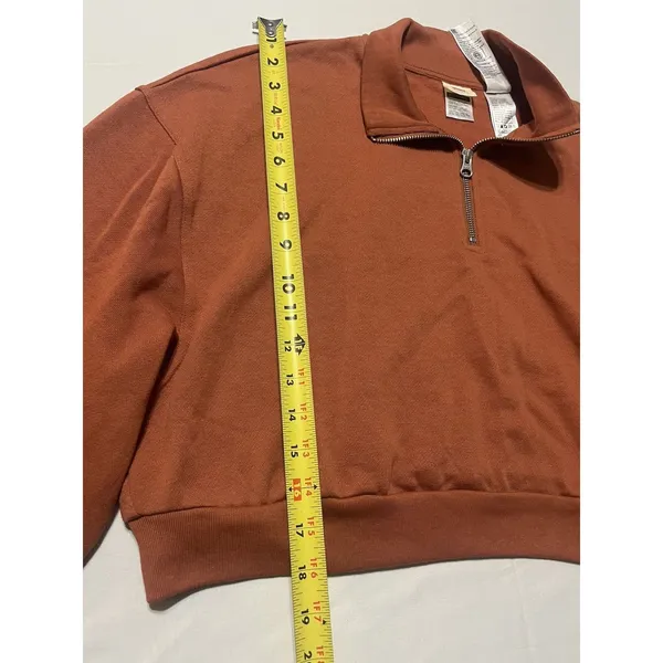 Women's Levi's Crop Top Cosmo 1/4 Zip Sweatshirt In Large Baked Clay Brown - Image 5