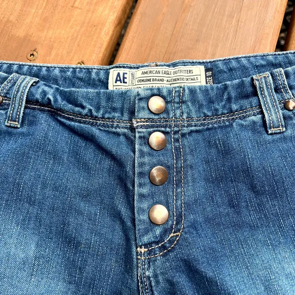 Y2K American Eagle Jean Shorts Blue Denim Snap Fly Low Rise Women Size 10 - Image 2